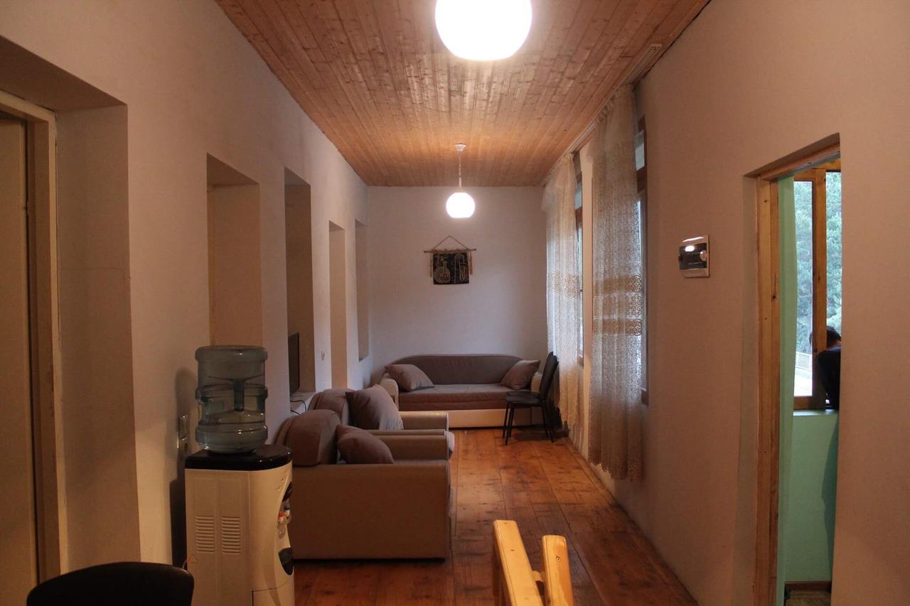 Guest house lela Mestia Extérieur photo